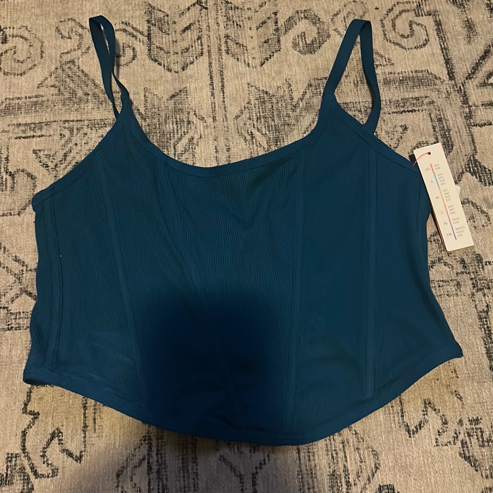 Colsie cropped tank